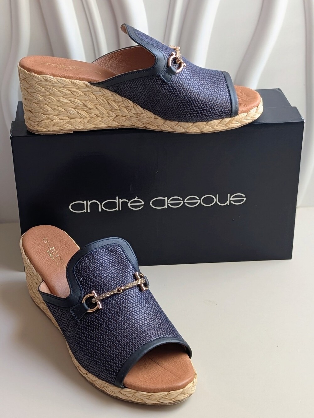 Andre Assous Nomi Navy Raffia Espadrille Wedge Mules NIB 8
